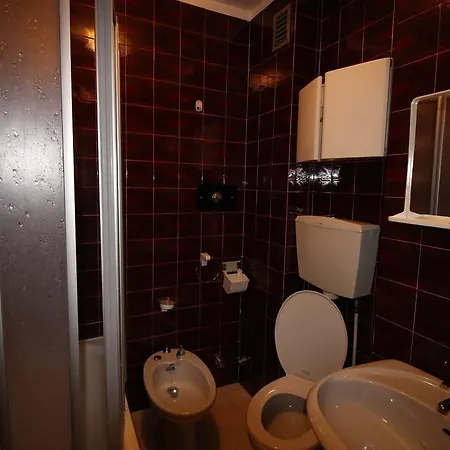 Zenith Apartment