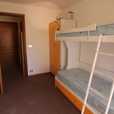 Zenith Apartment *